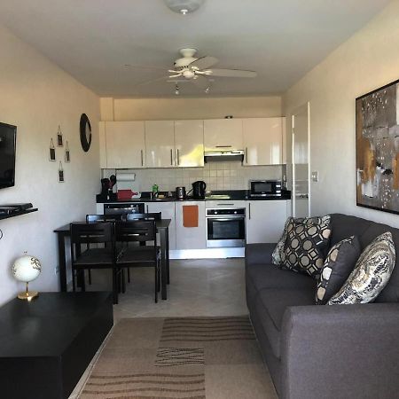 Lantana Barbados Condos Сейнт Джеймс Екстериор снимка