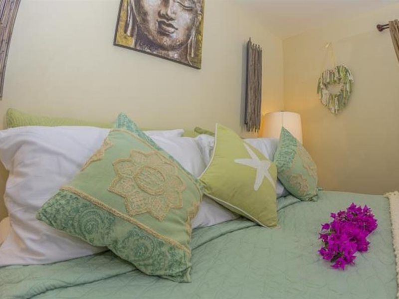 Lantana Barbados Condos Сейнт Джеймс Екстериор снимка